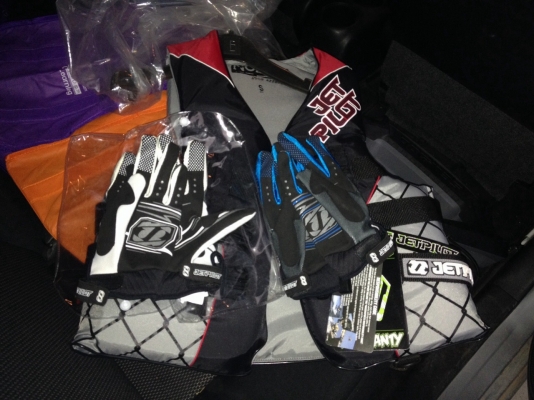 ขายชูชีพ jetpilot ของใหม่ครับ