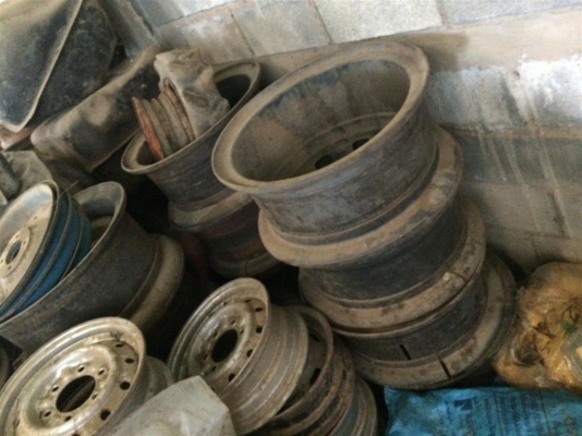 กระทะรถบรรทุก 10 น๊อต มีคิ้ว