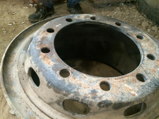 กระทะรถบรรทุก 10 น๊อต มีคิ้ว