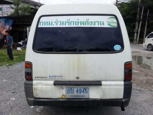 Mitsu L300 รถขับได้ เครื่องดีเซล สีขาวเดิมๆ เบาะครบ มีทะเบียนครับ