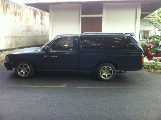 ขายลูกกระบะ ln-80  ไมตี้ 4ขอพร้อมหลังคา   8000 บาท