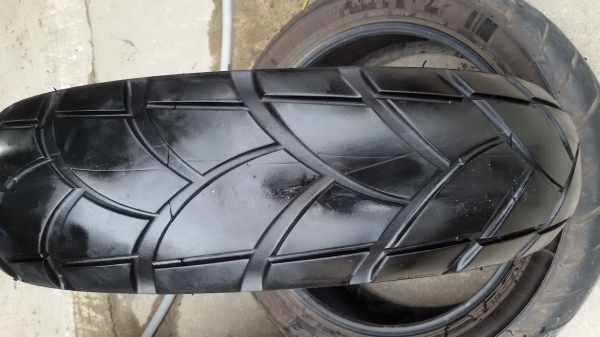ขายยาง150/70 ขอบ17เส้นละ1000
