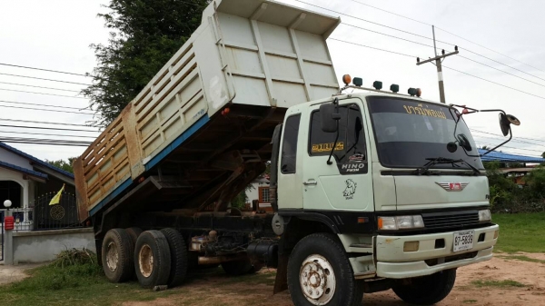 ขายดัมพ์ HINO3M  240 M10C เพลา  ขายต่อดาวน์ เปลี่ยนสัญญาได้เลย มีสโลว์ แชชซีสวยเครื่องดี แอร์เย็น สภาพพร้อมใช้งาน