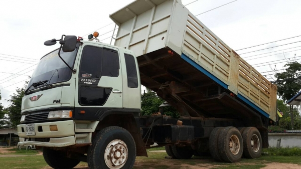 ขายดัมพ์ HINO3M  240 M10C เพลา  ขายต่อดาวน์ เปลี่ยนสัญญาได้เลย มีสโลว์ แชชซีสวยเครื่องดี แอร์เย็น สภาพพร้อมใช้งาน