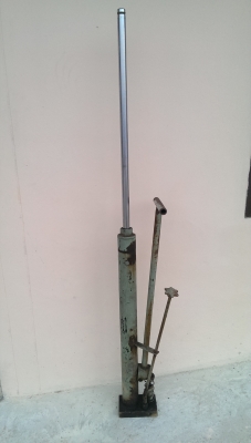 กระบอกไฮโดรลิกยีราฟ 2 ตัน