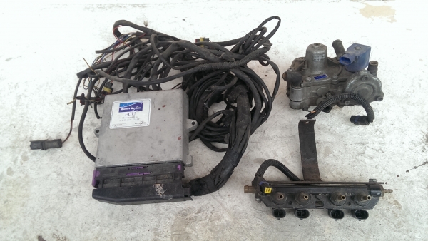 ชุดแก๊สหัวฉีด energy 4 สูบ