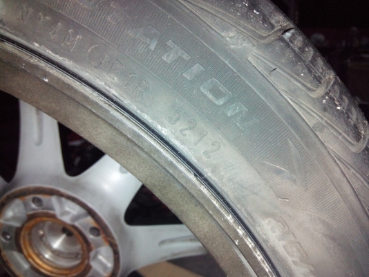 ขายแม็กซ์18" พร้อมยาง5รู 114.3 ยางปี12 ขาย8,000