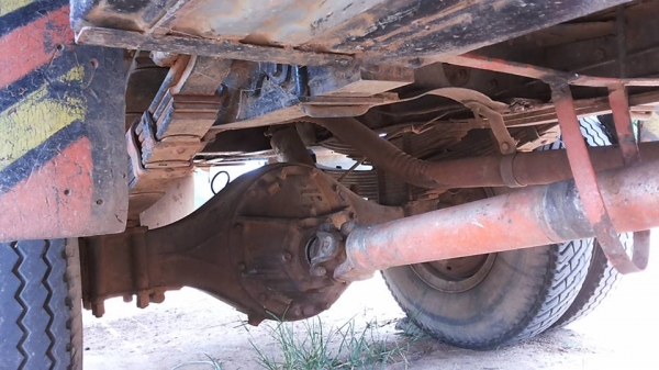 ***ขายแล้วครับขอบคุณ Truck2hand ขาย6ล้อช่วงล่างใหญ่ๆ ISUZU KS 774xxxx 4BC2-100HP เครื่องเดิม100แรงฝาขาว ฟิตมาใหม่ไม่นาน แน่นๆ แห้งๆไม่เยิ้ม แรงดี เกียร์สั้นสายเข้าง่ายไม่หลุด ใส่เกียร์ใหญ่ เกียร์ร็อค พร้อมลุย ช่วงล่างใหญ่F หน้า-หลัง คัสซีดี มีเก็บงานมา