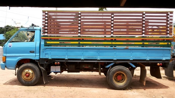 ***ขายแล้วครับขอบคุณ Truck2hand ขาย6ล้อช่วงล่างใหญ่ๆ ISUZU KS 774xxxx 4BC2-100HP เครื่องเดิม100แรงฝาขาว ฟิตมาใหม่ไม่นาน แน่นๆ แห้งๆไม่เยิ้ม แรงดี เกียร์สั้นสายเข้าง่ายไม่หลุด ใส่เกียร์ใหญ่ เกียร์ร็อค พร้อมลุย ช่วงล่างใหญ่F หน้า-หลัง คัสซีดี มีเก็บงานมา