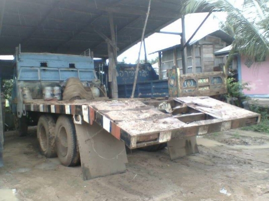 **300,000 บ.ต่อรอง**ขาย10ล้อเพลาเดียวท้ายลาดขึ้นแบคโฮ120 ISUZU TX 6BB1-145แรง เครื่องแน่น แรง อึด ทน ไม่เยิ้ม เกียร์ดีไม่มีหลุด ช่วงล่างเพลาเดียวร็อคเล็ก คัสซีสวยดี มีบวมซับในบ้างนิดๆหน่อยๆ หางสภาพดี พื้นดี ไม่ผุ หัวเก๋งดี พ.พาวเวอร์ เบรคลม ยาง ดี6เส้นพอใ