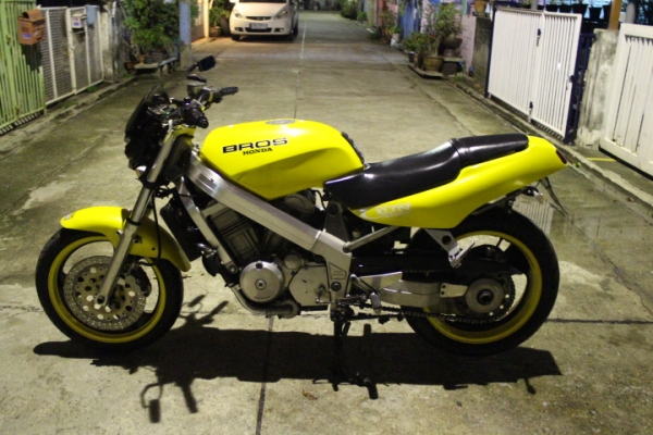 ขาย honda 650 cc  ทะเบียนแท้โอนขนส่ง  ราคาถูก  69000