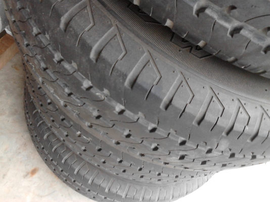 205/70R15 MAXXIS MA-569  ชุด 4 เส้น สวยๆ ดอกยางหนา TEL.081-427-3941