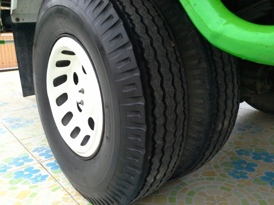 ขาย 6ล้อISUZU  ร็อคกี้ 175แรง ยาว6.20 ม.  กระบะคอกไม้