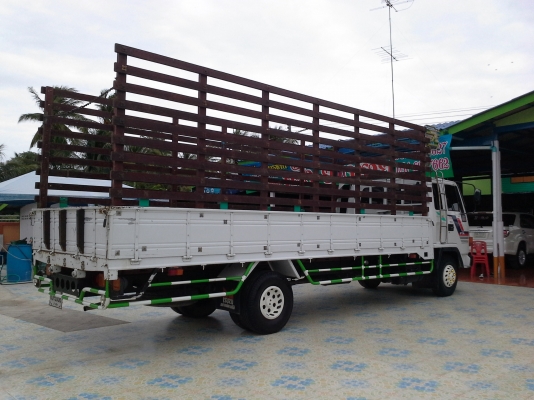 ขาย 6ล้อISUZU  ร็อคกี้ 175แรง ยาว6.20 ม.  กระบะคอกไม้