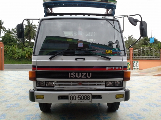 ขาย 6ล้อISUZU  ร็อคกี้ 175แรง ยาว6.20 ม.  กระบะคอกไม้