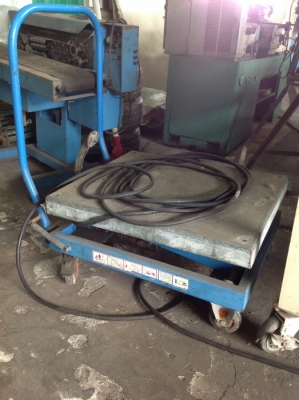 รถเข็น ไฮดรอลิค GRUSE