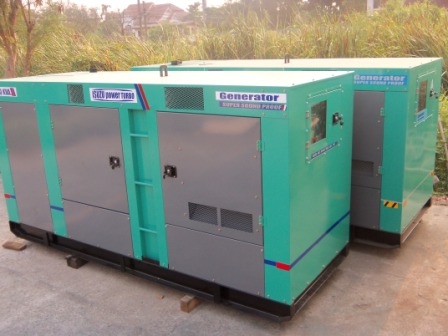 เครื่องปั่นไฟ 200 Kva.mad in japanรับประกัน 12 เดือน