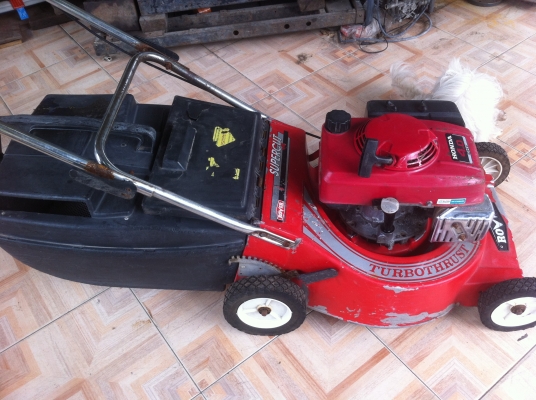 รถตัดหญ้าHONDAแท้ โครงอลูมิเนียม พร้อมเก็บหญ้า