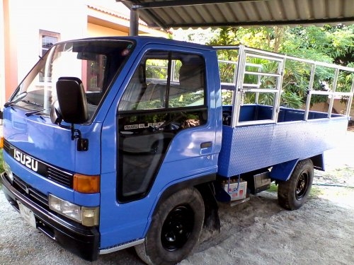 ขาย 4 ล้อ เครื่อง 4HF1 120 แรง  กะบะเหล็กหนาอย่างดี แหนบหน้า เฟืองท้ายใหญ่ 248000