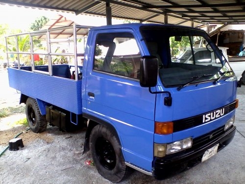 ขาย 4 ล้อ เครื่อง 4HF1 120 แรง  กะบะเหล็กหนาอย่างดี แหนบหน้า เฟืองท้ายใหญ่ 248000