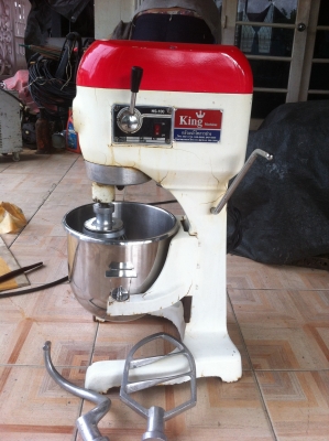 เครื่องตีแป้งกล้วยน้ำไท 10 ลิตร อุปกรณ์ครบ 9,500 บาท