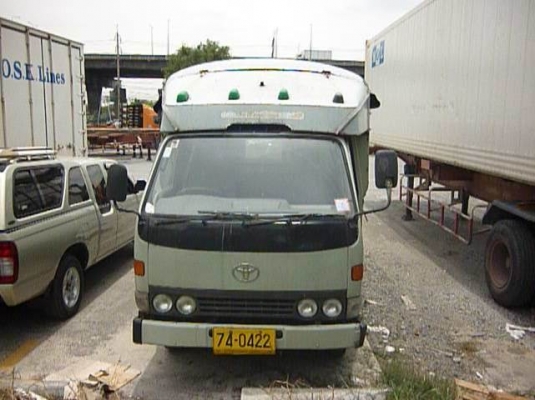 ขายรถบรรทุก 6 ล้อกลาง