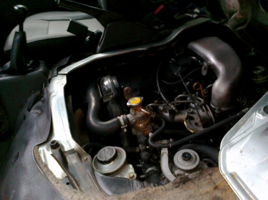 ขายด่วน รถตู้ปี2001พ.เพาเวอร์