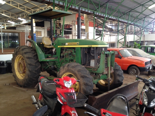 ขายรถไถจอนเดียร์ รูปจริงปัจุบัน ตามสภาพ มี 3 คัน รุ่น 5310k 5615 6603 ขายไม่แพง รถใหม่ใช้เอง มือเดียว ชั่วโมงน้อย อะไหล่ครับ พร้อมผาน หน้า หลัง ลดได้โทรก่อนครับ ขายรถไถจอนเดียร์ รูปจริงปัจุบัน ตามสภาพ มี 3 คัน รุ่น 5310k 5615 6603 ขายไม่แพง รถใหม่ใช้เอง มือเดียว ชั่วโมงน้อย อะไหล่ครับ พร้อมผาน หน้า หลัง ลดได้โทรก่อนครับ