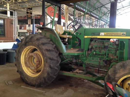 ขายรถไถจอนเดียร์ รูปจริงปัจุบัน ตามสภาพ มี 3 คัน รุ่น 5310k 5615 6603 ขายไม่แพง รถใหม่ใช้เอง มือเดียว ชั่วโมงน้อย อะไหล่ครับ พร้อมผาน หน้า หลัง ลดได้โทรก่อนครับ