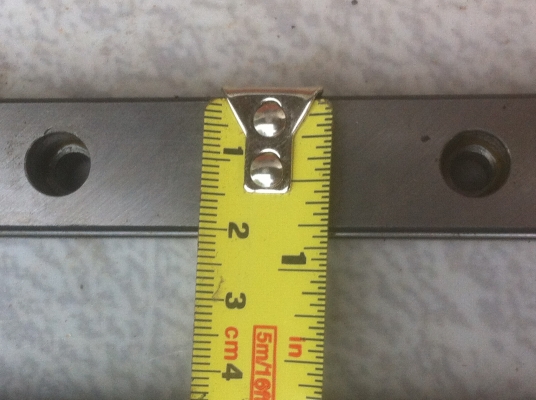 ชุดลูกกลิ้งรางสไลด์ถอดจากเครื่องCNC ขนาดกว้าง 21 มม. ยาว 100. ซม(เหลือ 2 ชุด)