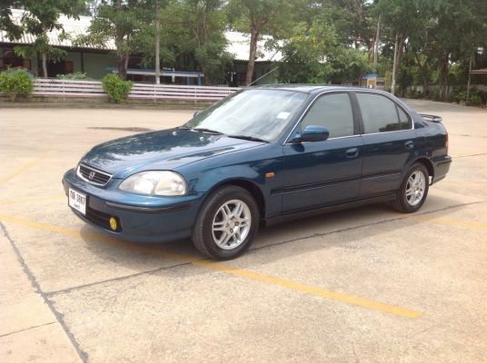 ขายค่ะcivicตาโต เครื่องB20b ติดแก๊สLPG เกียร์AUTO