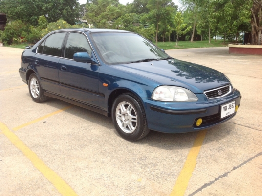 ขายค่ะcivicตาโต เครื่องB20b ติดแก๊สLPG เกียร์AUTO