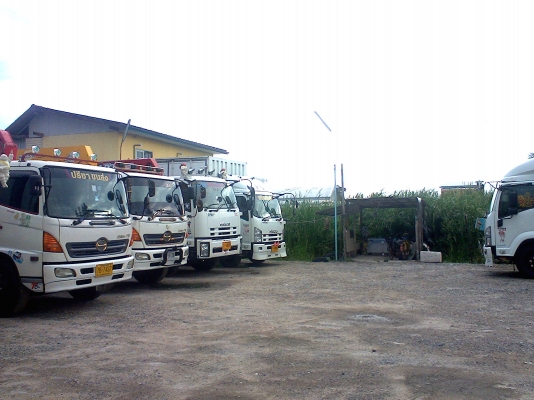 รถรับจ้าง 6ล้อคอก 6ล้อตู่ 6ล้อเครน โทร 081-401-2955