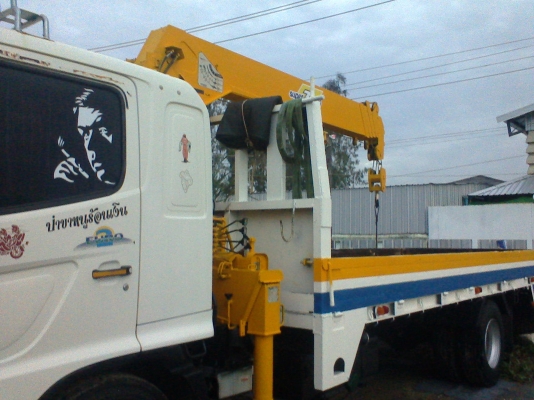 ขายรถ6ล้อ ติดเครน5ตัน 5ปลอก 4ชัก เครื่อง210 โทร081-401-2955