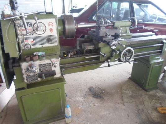 แท่นกลึง 6 ฟุต 3 เพลา เกียร์บล็อก สภาพสวย พร้อมใช้งาน 85,000