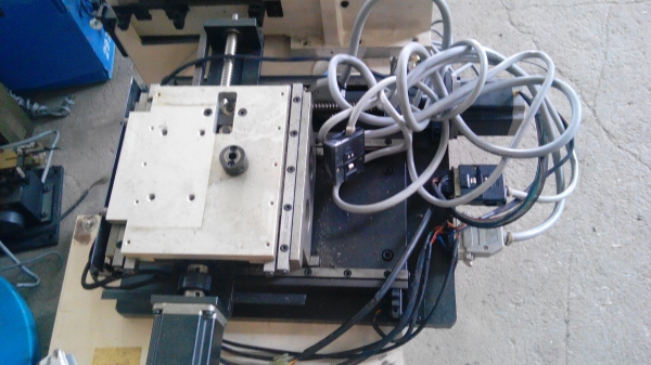 ชุด CNC ถอดจากเครื่อง พื้นที่หน้าเลื่อนทำงานประมาณ 20 *20 พร้อมแท่น พร้อมไดร์เวอร์ขับและมอเตอร์ขับครบ (มี 5ชุด)