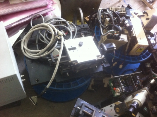 ชุด CNC ถอดจากเครื่อง พื้นที่หน้าเลื่อนทำงานประมาณ 20 *20 พร้อมแท่น พร้อมไดร์เวอร์ขับและมอเตอร์ขับครบ (มี 5ชุด)