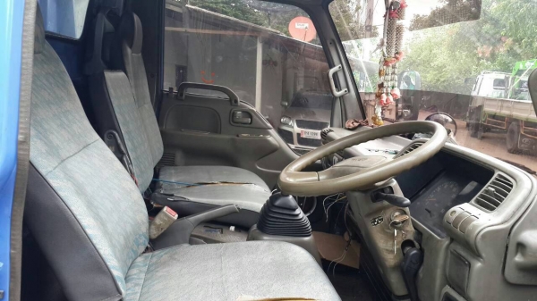 รถห้างแท้ สภาพพร้อมใช้