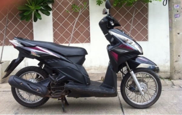 Honda Click 110 i หัวฉีด วิ่งน้อย รถสวย Honda Click 110 i หัวฉีด วิ่งน้อย รถสวย