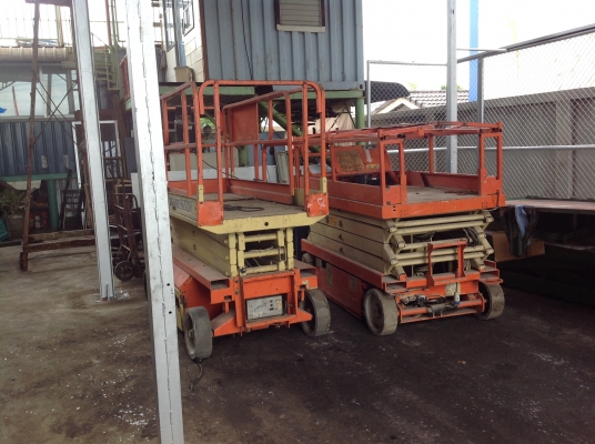 รถกระเช้า JLG 2646E SIZZOR