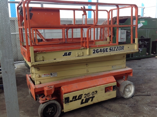 รถกระเช้า JLG 2646E SIZZOR