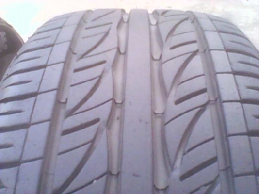 ขายยาง 205/55/16 ปี 12 บิดสโตน ชุด 4 วง 2500 บาท