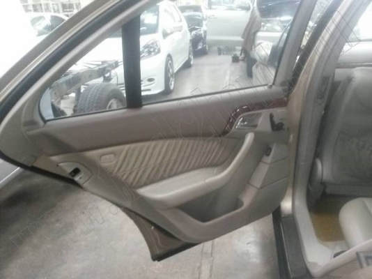 รถเก๋ง Mercedes Benz S280