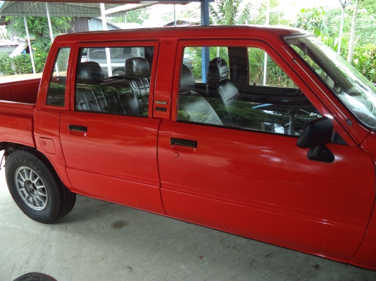 ขายTOYOTA HERO 4 ประตู สภาพพร้อมใช้