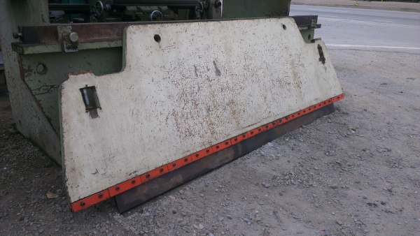 Sell> ขายแท่นพับไฮดรอลิค 8 ฟุต ขายตามสภาพครับ ขาดชุดไฟอย่างเดียวครับ ต้องเดินไฟใหม่ อย่างอื่นครบหมดครับ