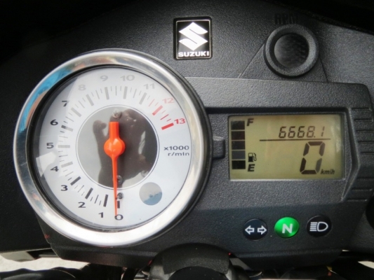 8 เดือน Suzuki Raider R150 สปอร์ตระดับตำนาน เดิมแท้ดี ไม่มีบิวด์  เพียง 45,900 บาท