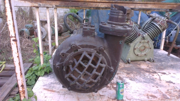 Sell> ขายปั้มแช่ ไดโว่ อีซูนี่ ญี่ปุ่นแท้ๆครับ มอเตอร์ 15 แรง 3 เฟส สวยๆ จัดส่งทั่วประเทศครับ