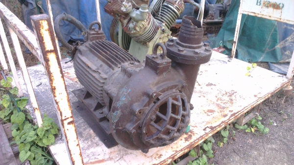 Sell> ขายปั้มแช่ ไดโว่ อีซูนี่ ญี่ปุ่นแท้ๆครับ มอเตอร์ 15 แรง 3 เฟส สวยๆ จัดส่งทั่วประเทศครับ