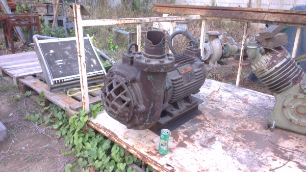 Sell> ขายปั้มแช่ ไดโว่ อีซูนี่ ญี่ปุ่นแท้ๆครับ มอเตอร์ 15 แรง 3 เฟส สวยๆ จัดส่งทั่วประเทศครับ