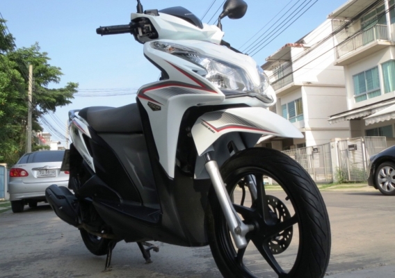 ตัว TOP สุด Click 125i Idling stop 2013  เดิมดี  ไม่มีบิวด์  เพียง 38,900 บาทเท่านั้น